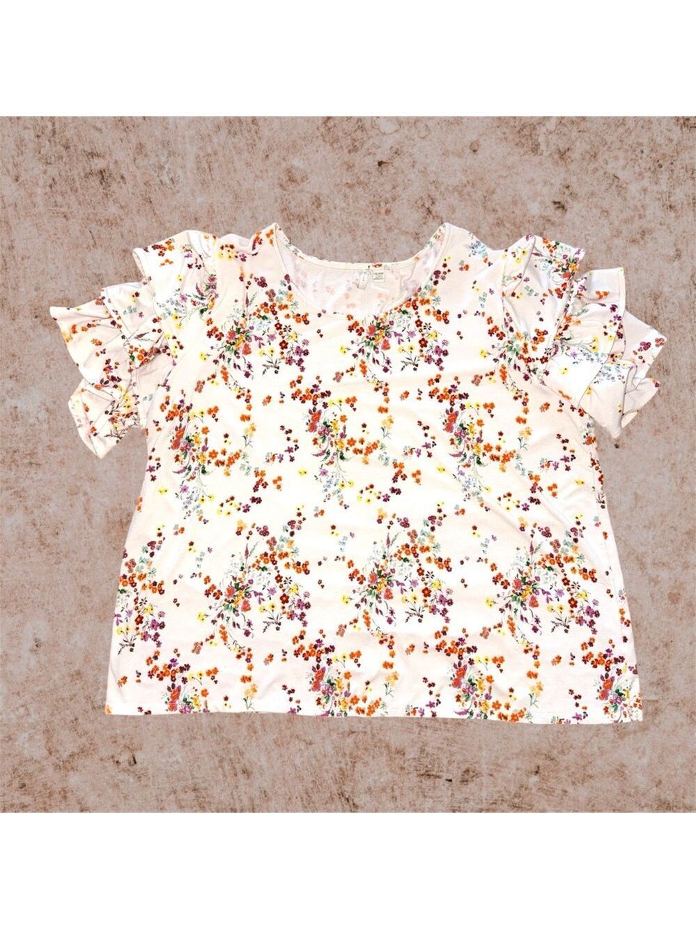 Cato White Ruffle Short Sleeve Tee with Red and Orange Floral design size 18/20W